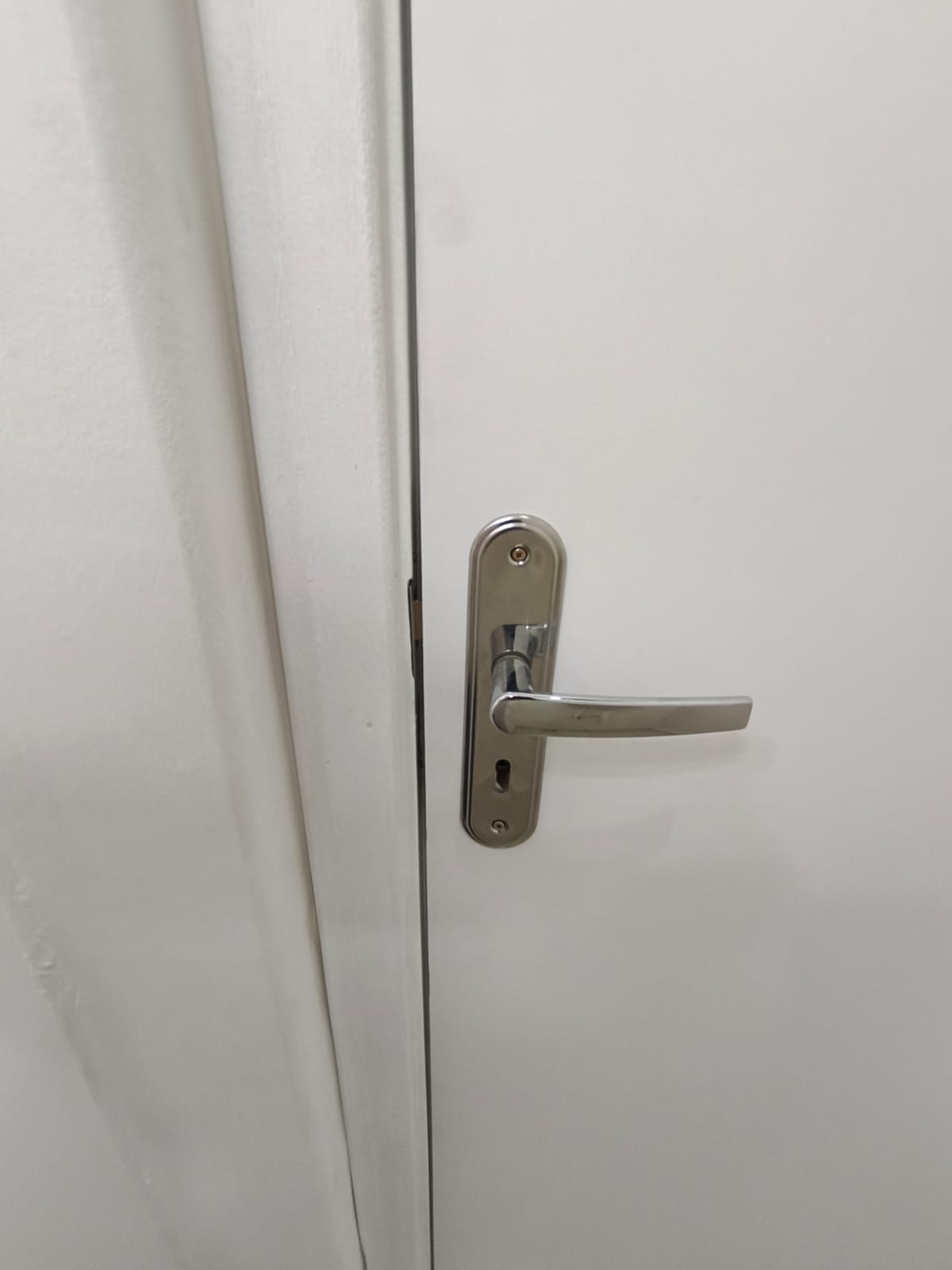 82884