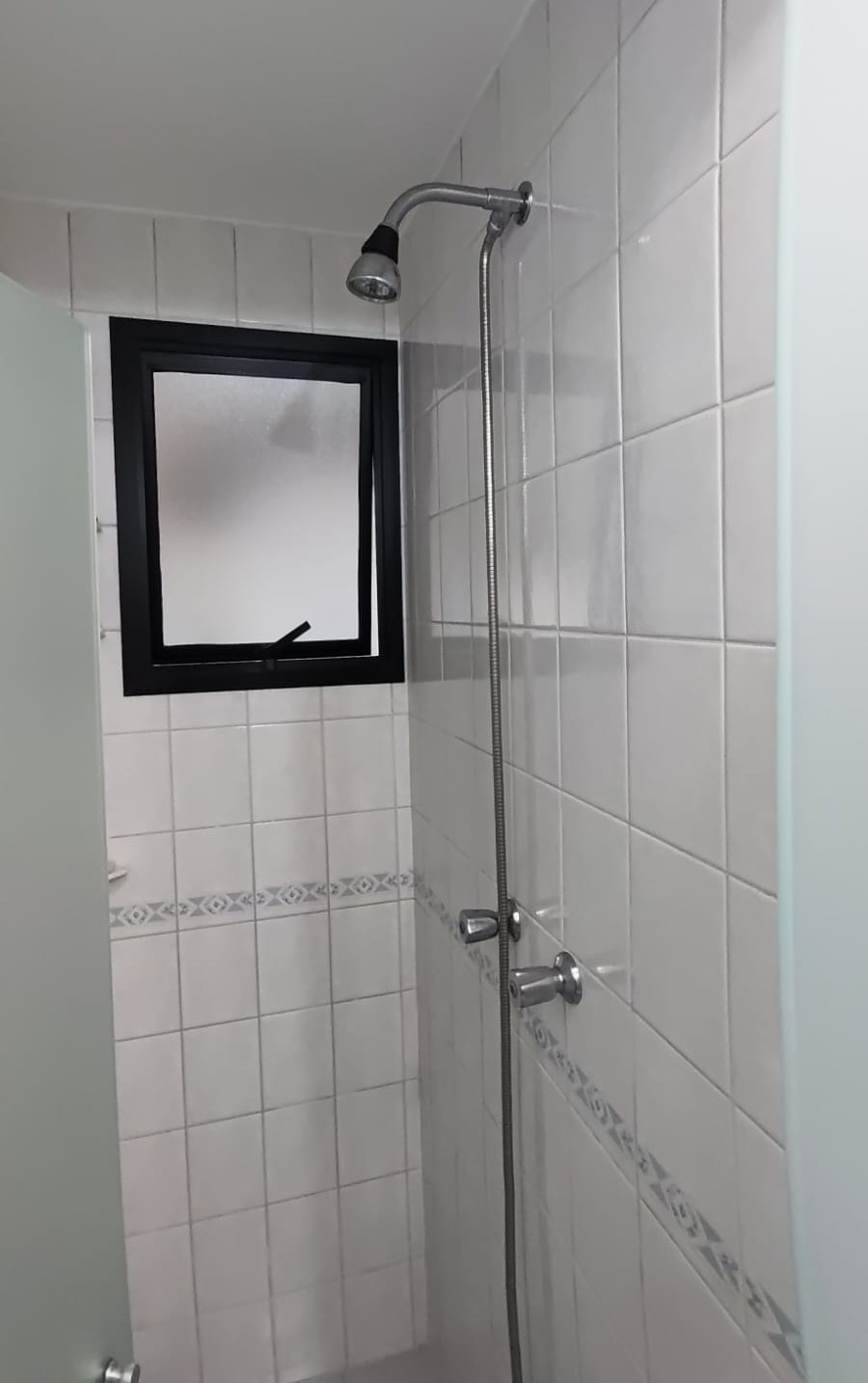 84648