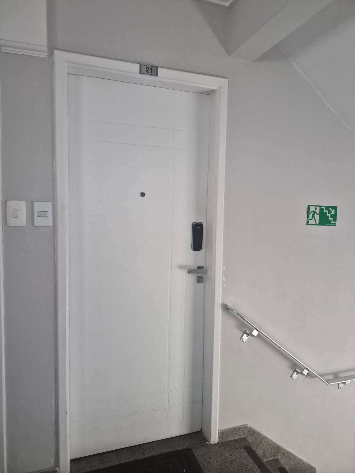 86871