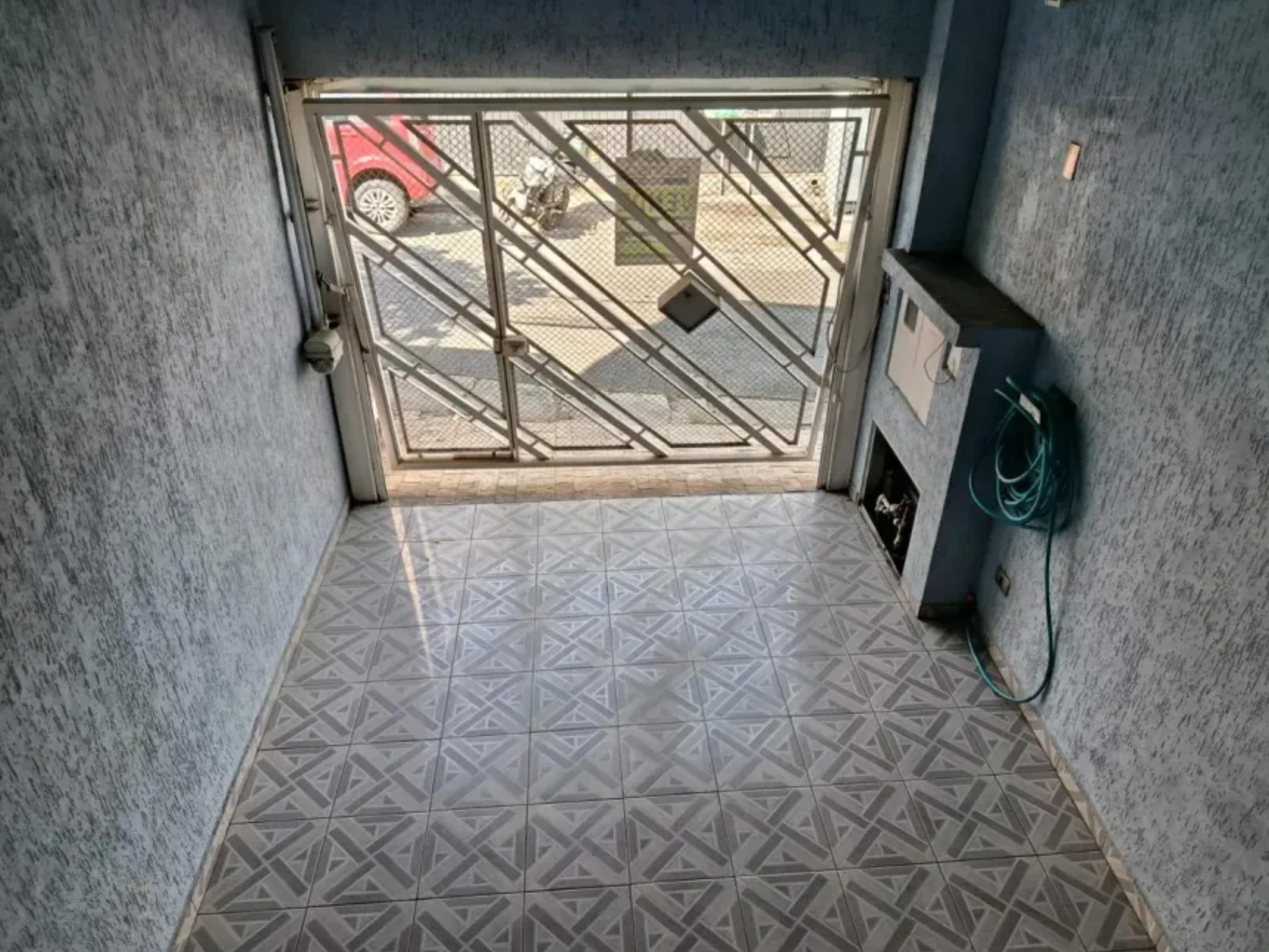 275379