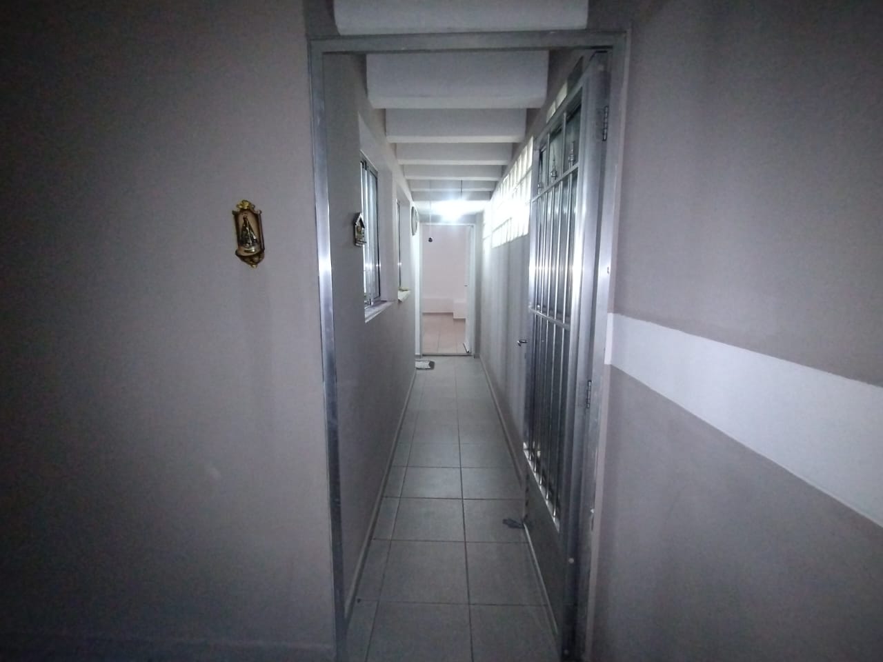 277067