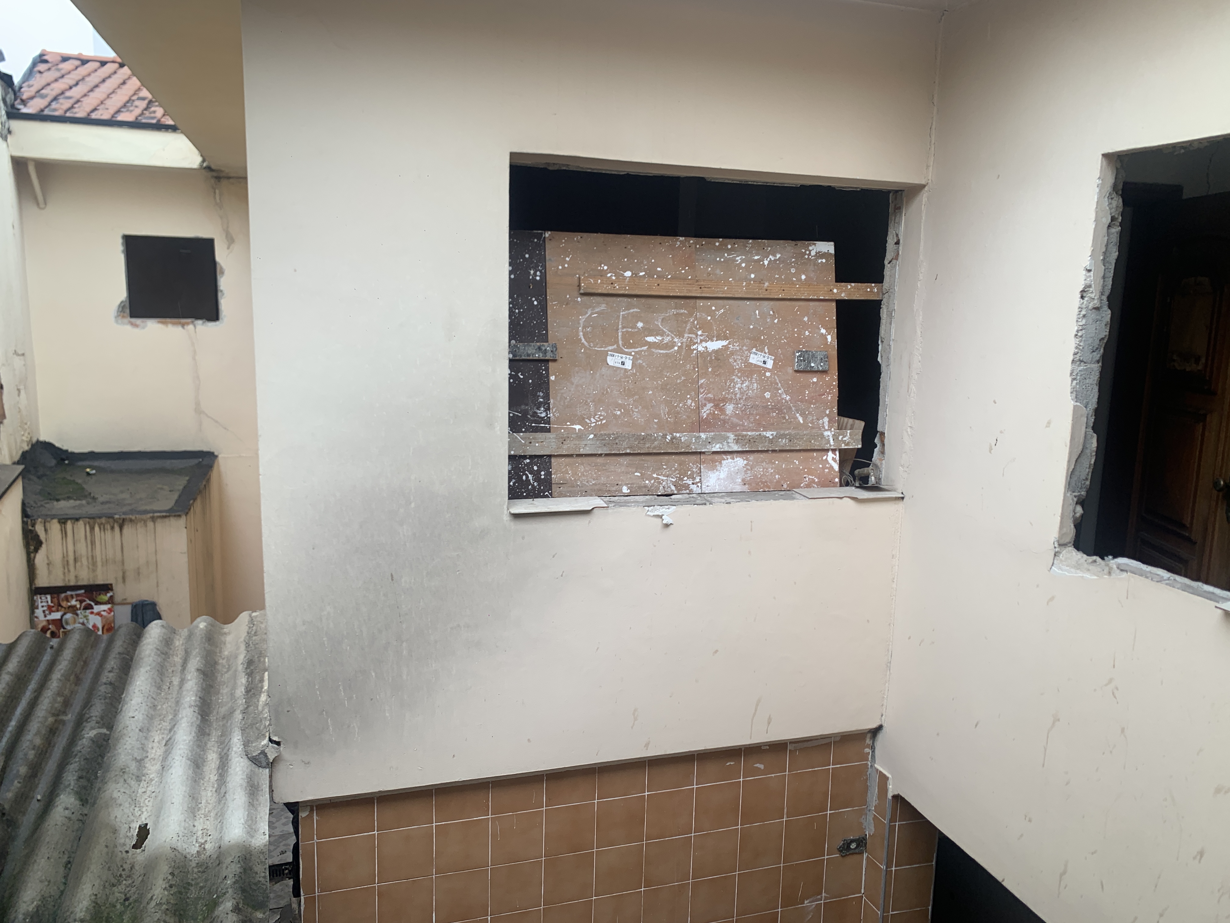 280243