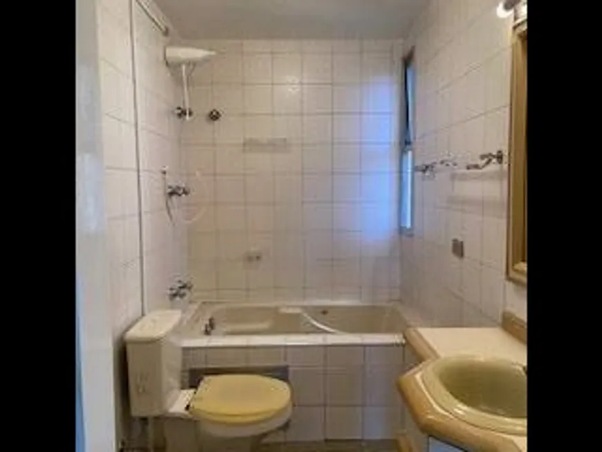 295547