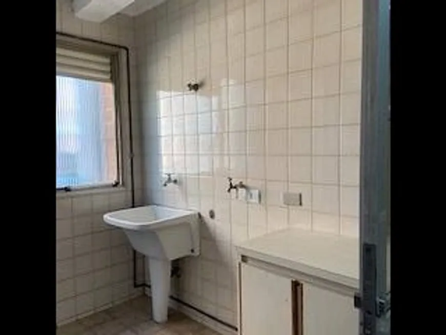 295550