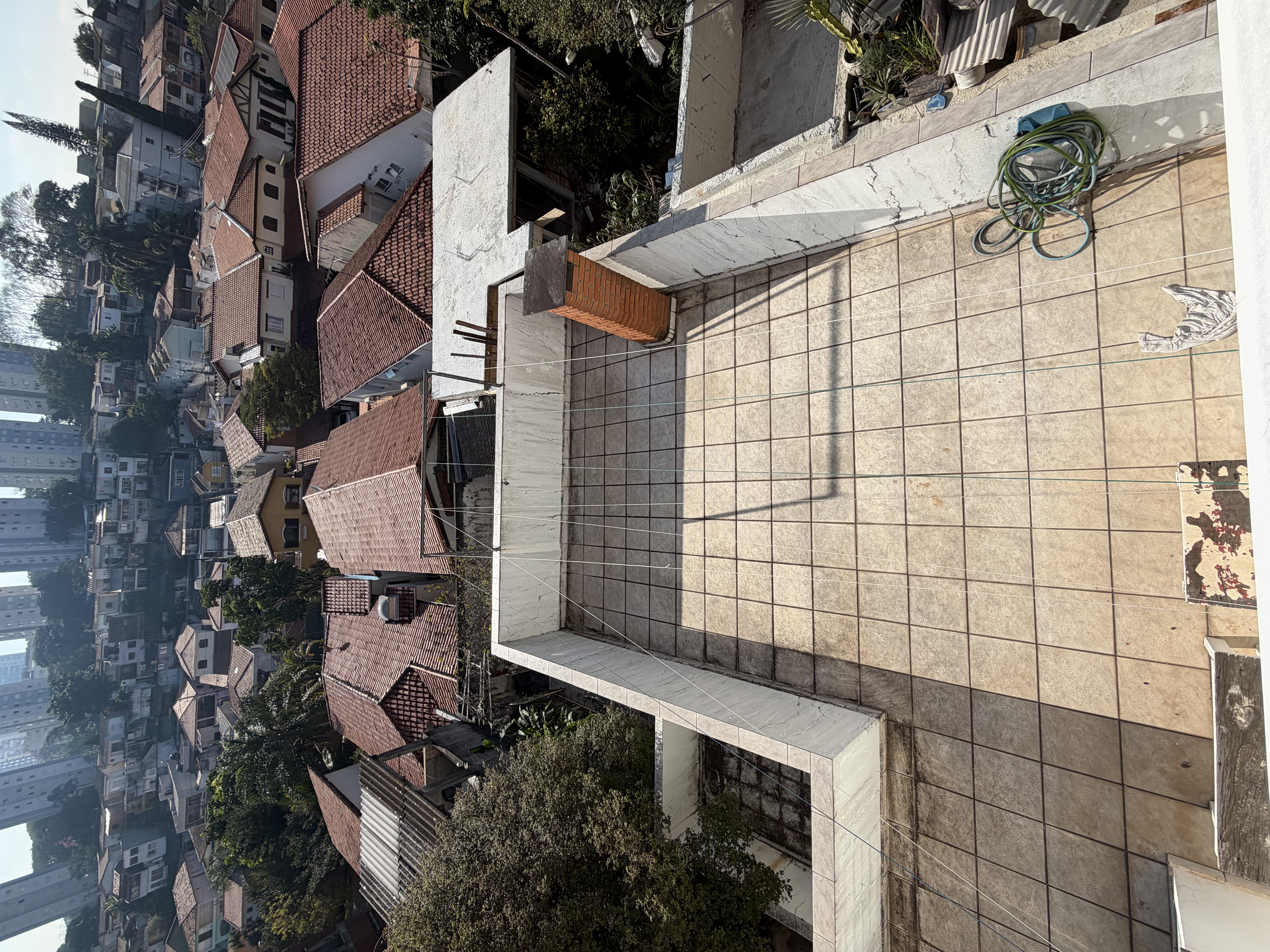 296299