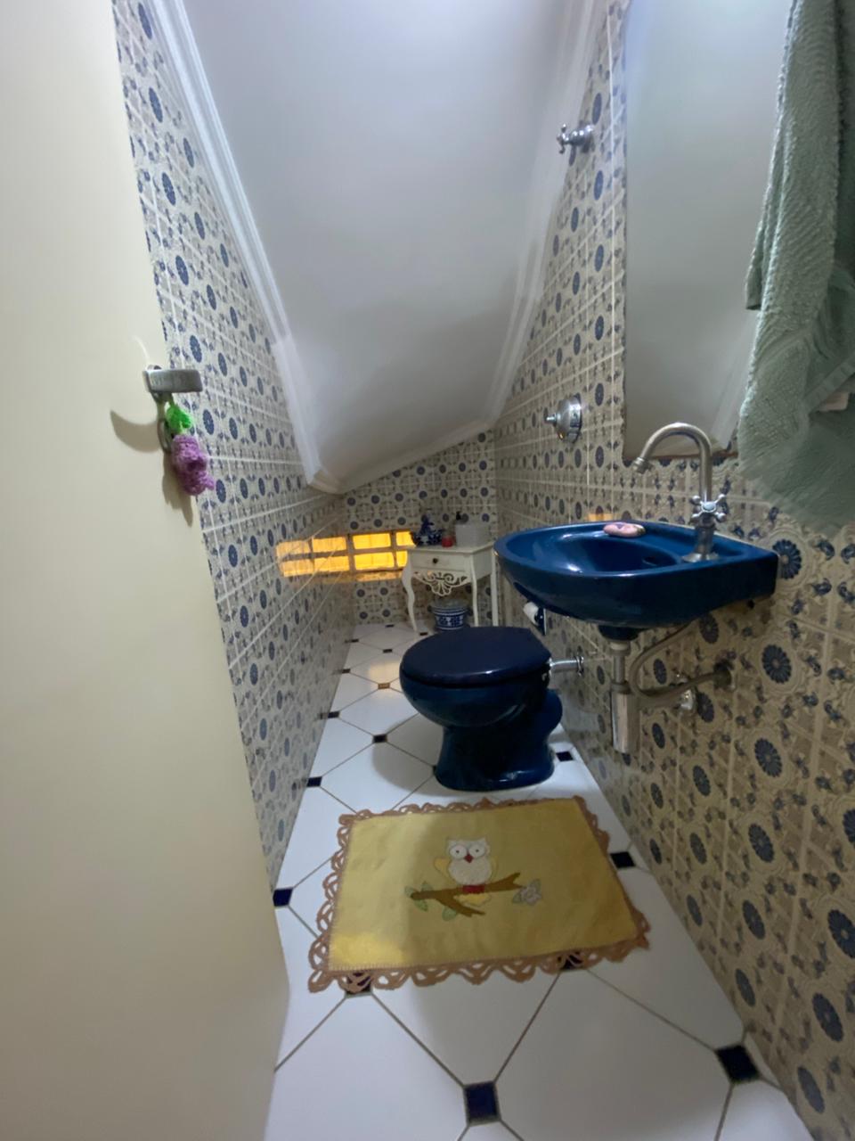298155