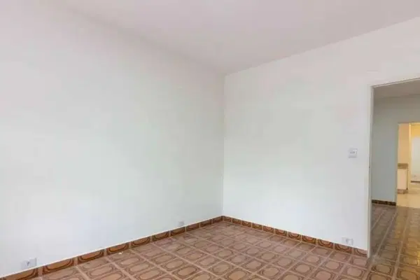 303523